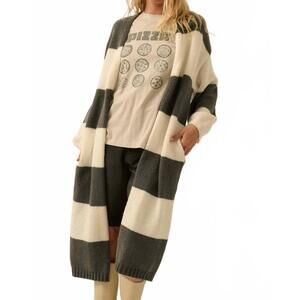 NEW SKY TO MOON the weekend striped cardigan in slate stripe